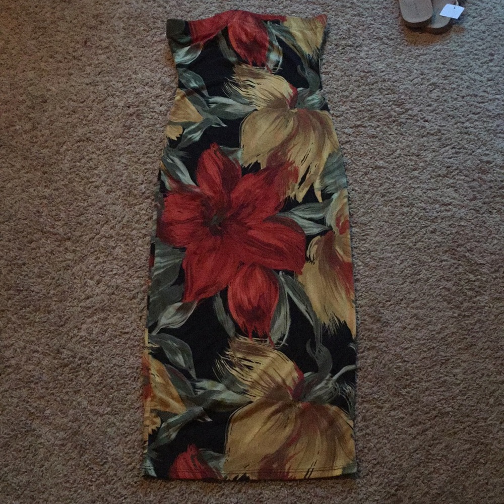 Floral strapless dress L